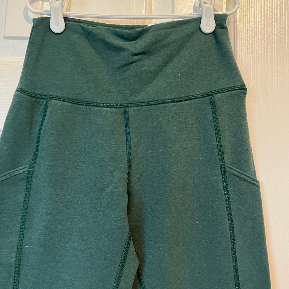 American Eagle Everything Pocket Legging, Green size S, NWT - Picture 3 of 13